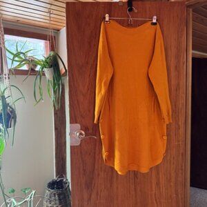 Baggy Dress with pockets and decorative buttons